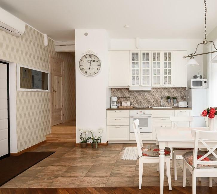 Roosi Apartment بارنو المظهر الخارجي الصورة